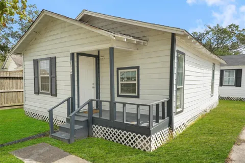 8514 Spaulding Street #1