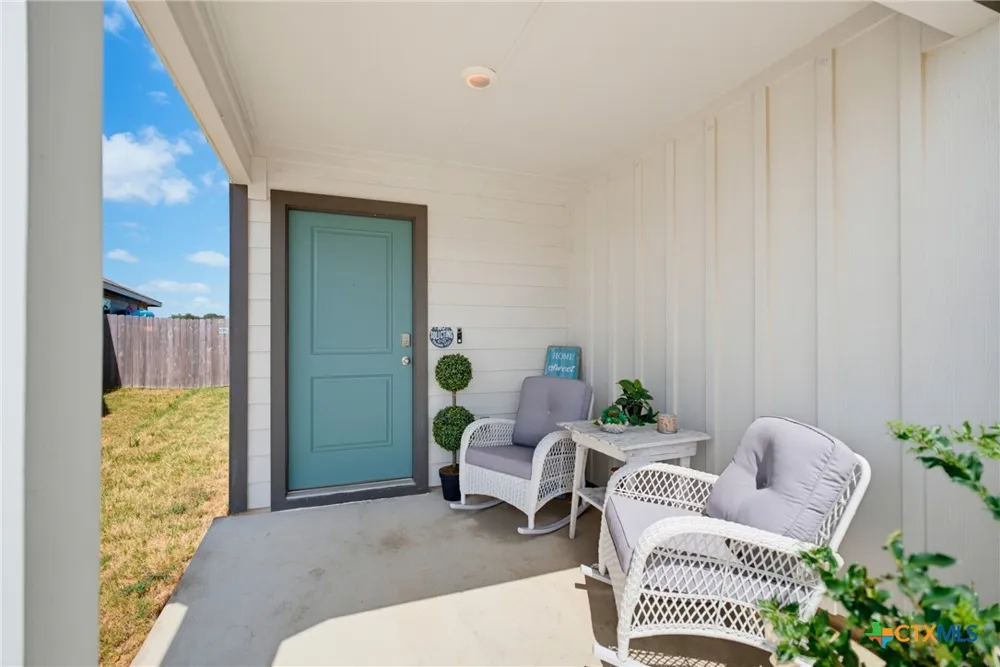 325 Doss Drive Rockdale, TX 76567