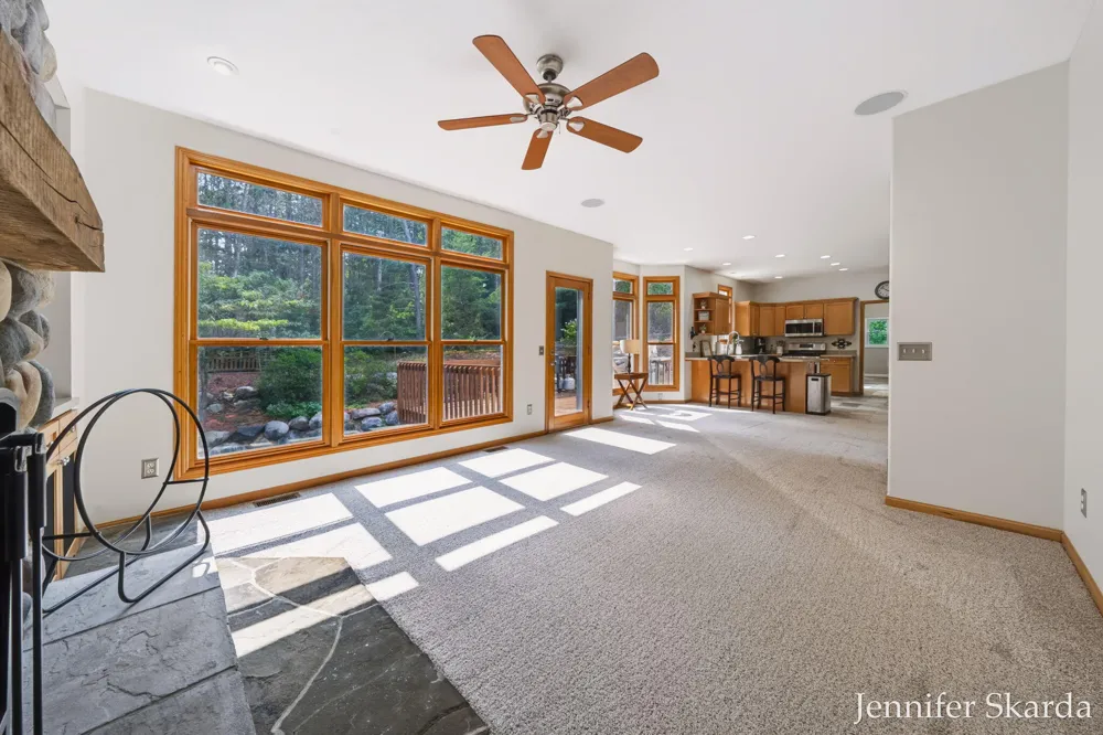 4530 Summit Forest Drive NE #14 Rockford, MI 49341