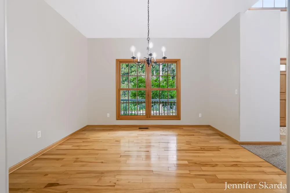 4530 Summit Forest Drive NE #14 Rockford, MI 49341