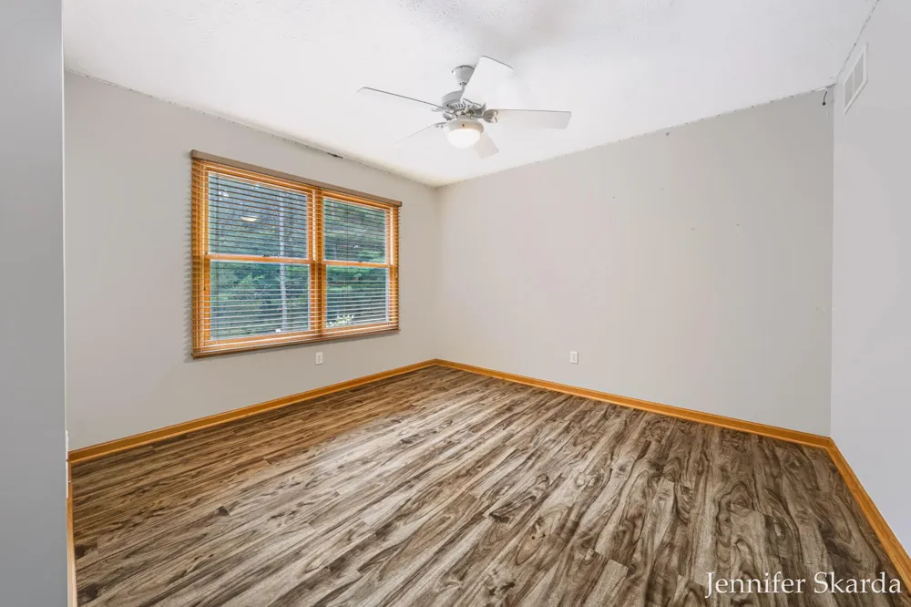 4530 Summit Forest Drive NE #14 Rockford, MI 49341