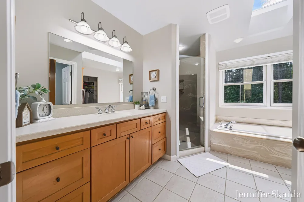 4530 Summit Forest Drive NE #14 Rockford, MI 49341