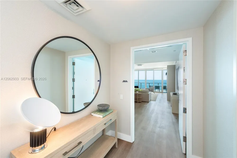360 Ocean Dr #904S Key Biscayne, FL 33149