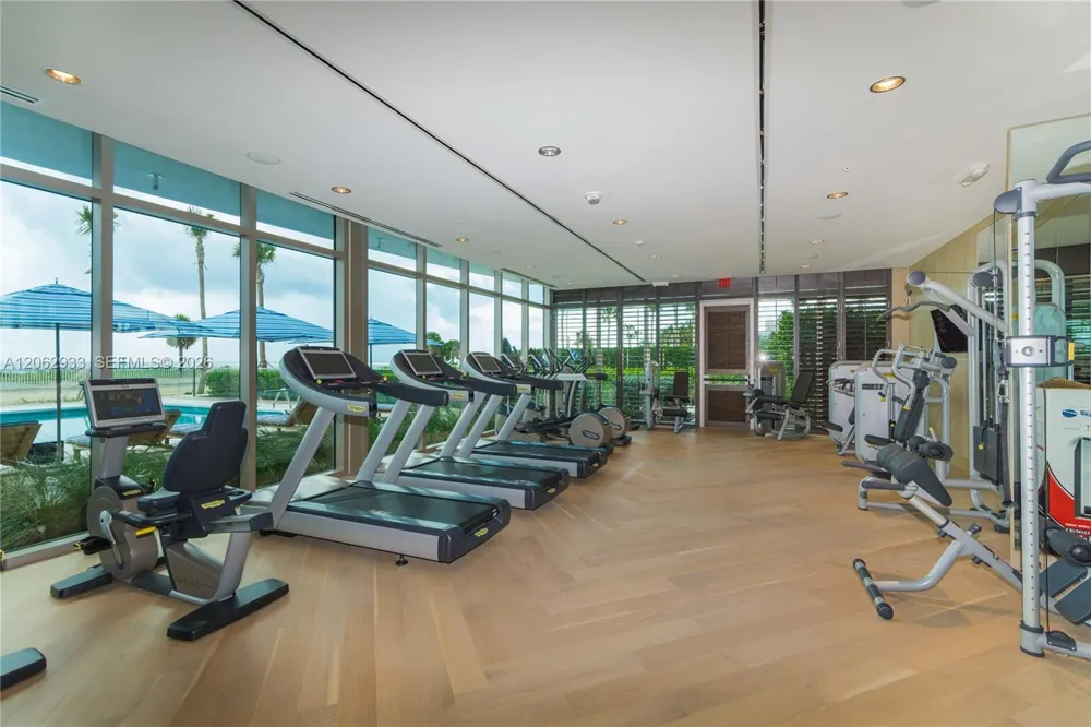 360 Ocean Dr #904S Key Biscayne, FL 33149