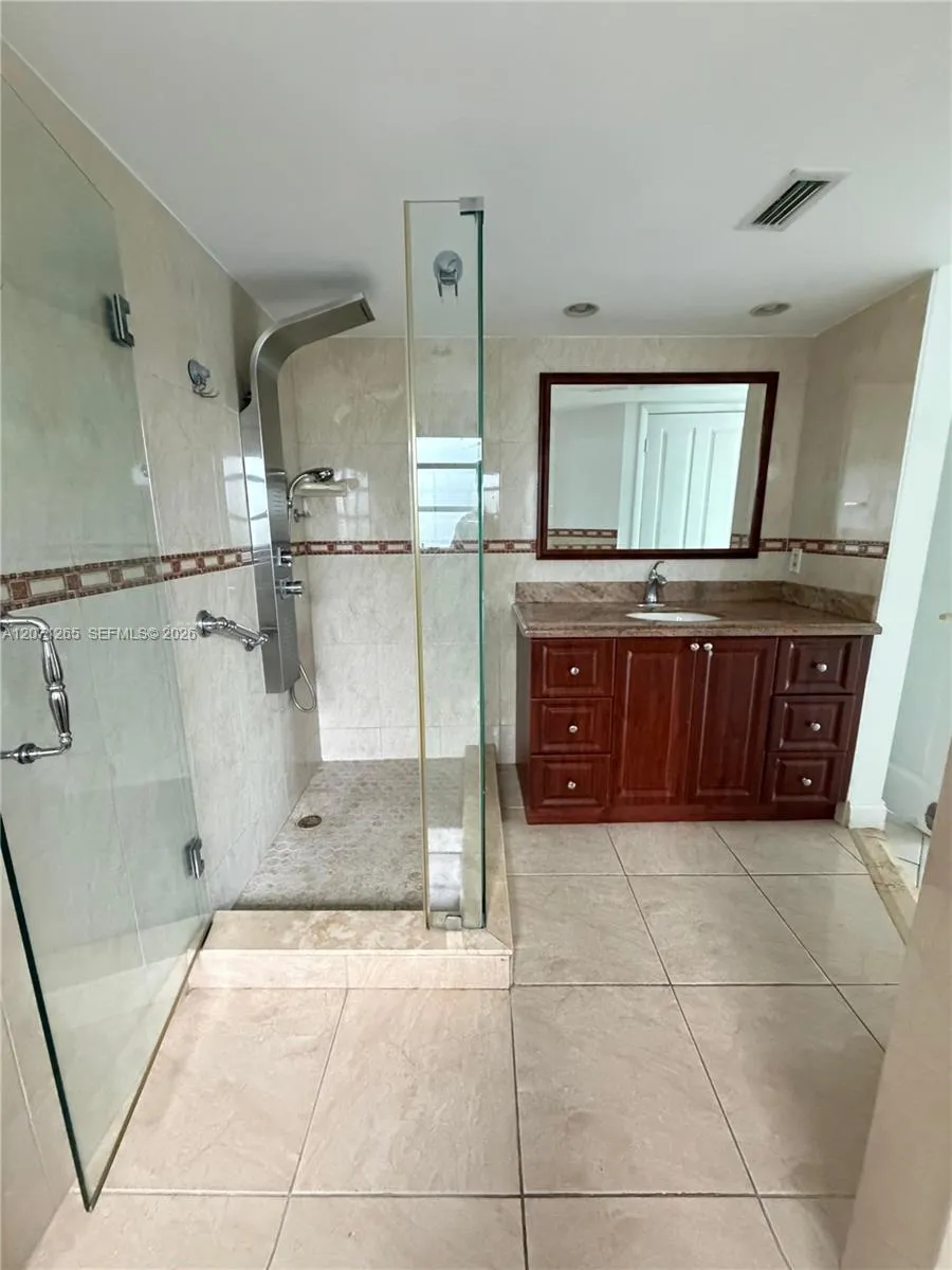 1350 SW 122nd Ave #404 Miami, FL 33184