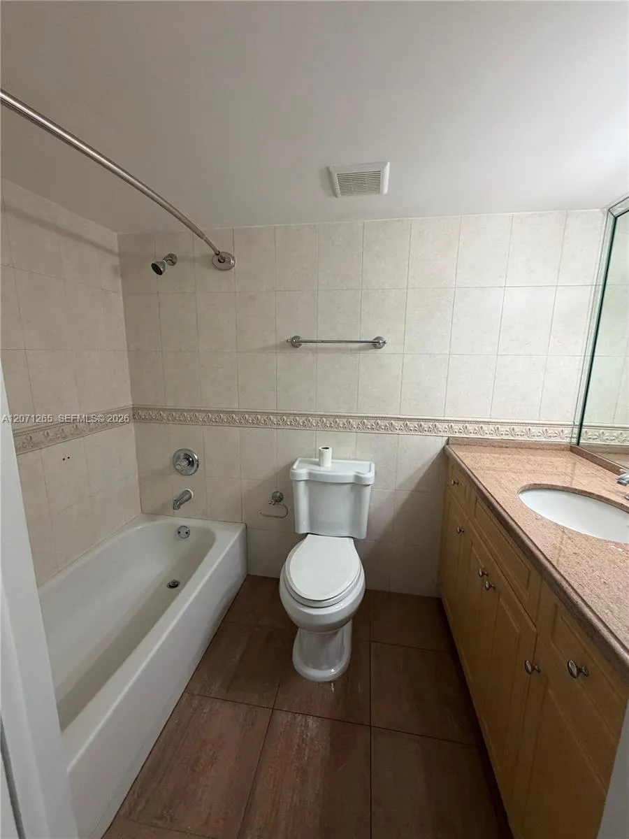 1350 SW 122nd Ave #404 Miami, FL 33184