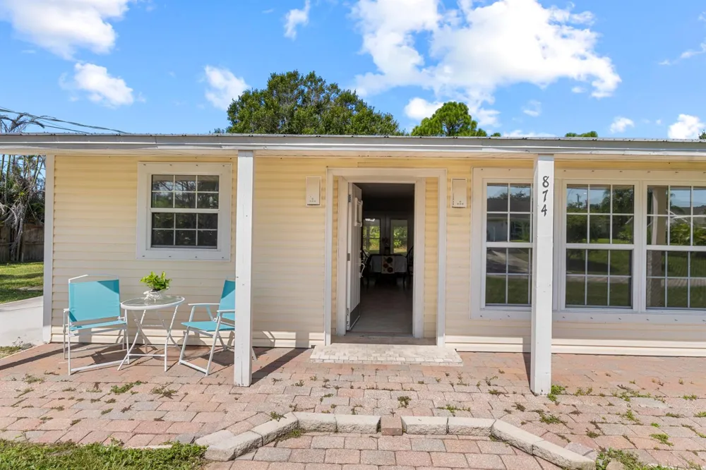 874 BLOSSOM DRIVE Sebastian, FL 32958