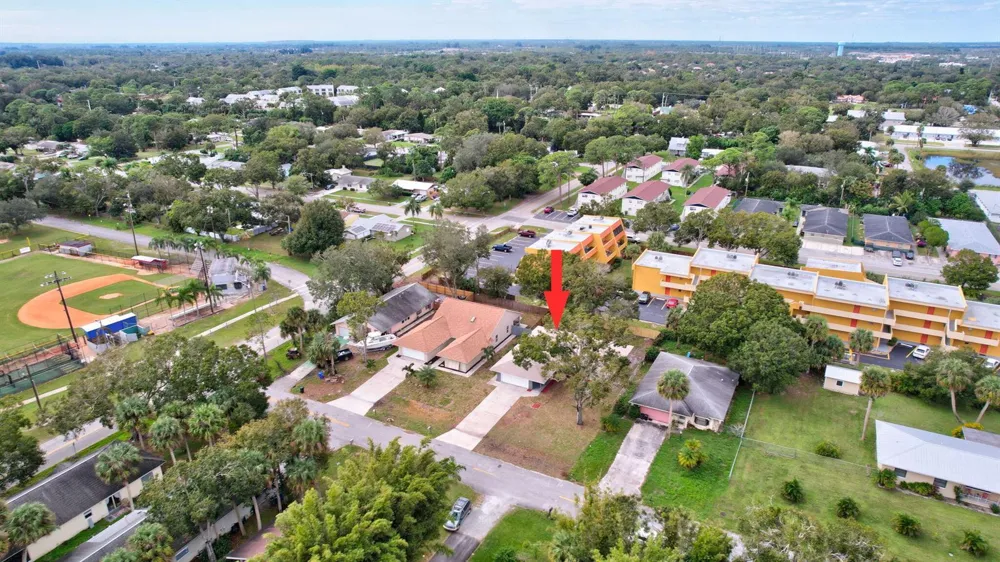 1825 39th Avenue Vero Beach, FL 32960