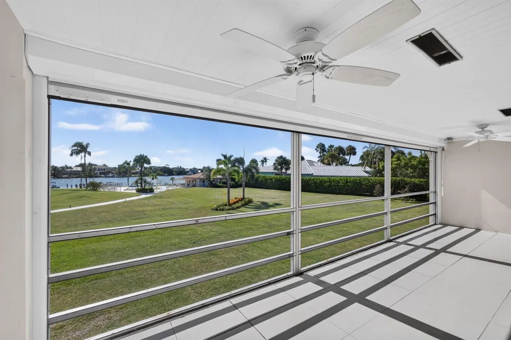 478 Tequesta Drive #204 Tequesta, FL 33469