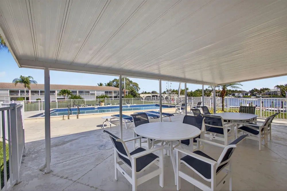 478 Tequesta Drive #204 Tequesta, FL 33469