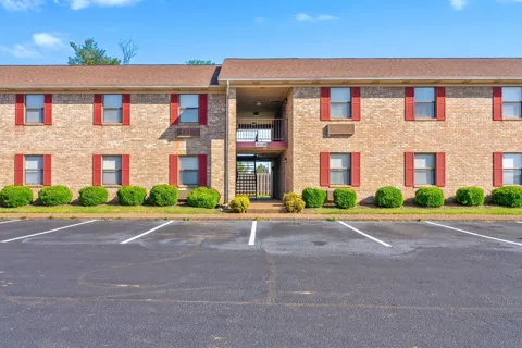 100 Laurel Cove Drive #7
