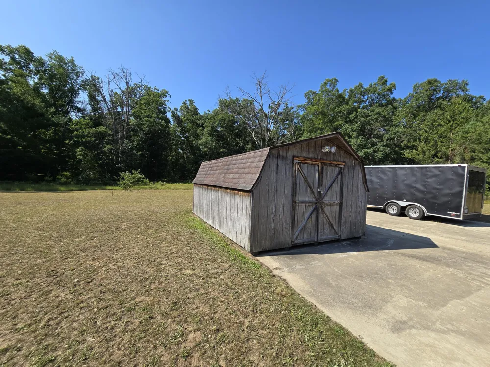 6809 Centerline Road Merrill Township, MI 49349