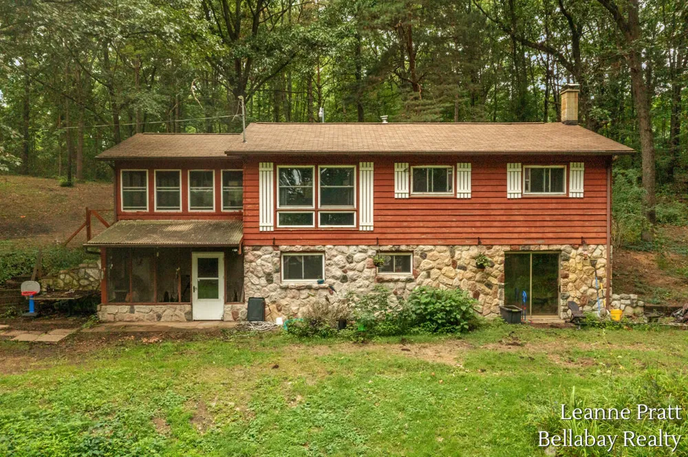 817 W Kirby Road Bedford Charter Township, MI 49017