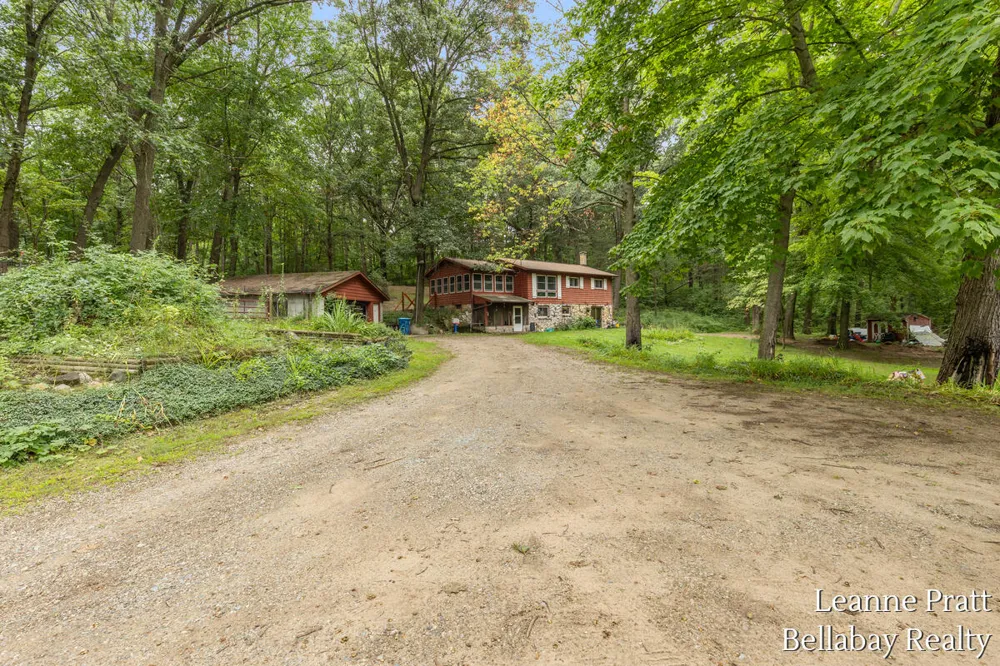 817 W Kirby Road Bedford Charter Township, MI 49017