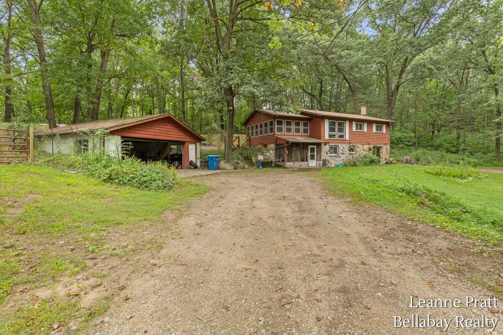 817 W Kirby Road Bedford Charter Township, MI 49017