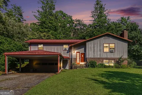 462 Wall Bridge RD
