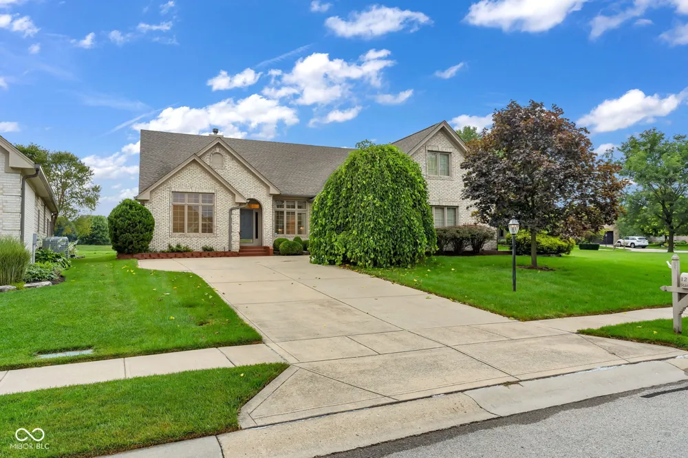 12756 Stanwich Place Carmel, IN 46033