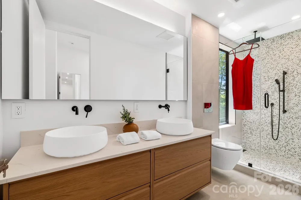 78 Manchester Way Mills River, NC 28759