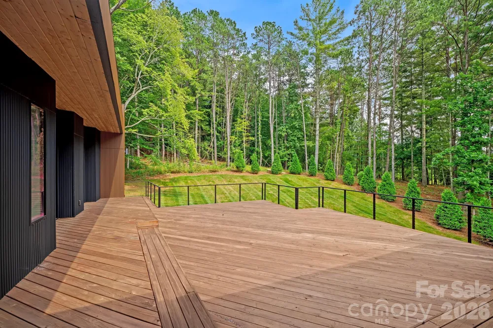 87 Verbania Road Mills River, NC 28759