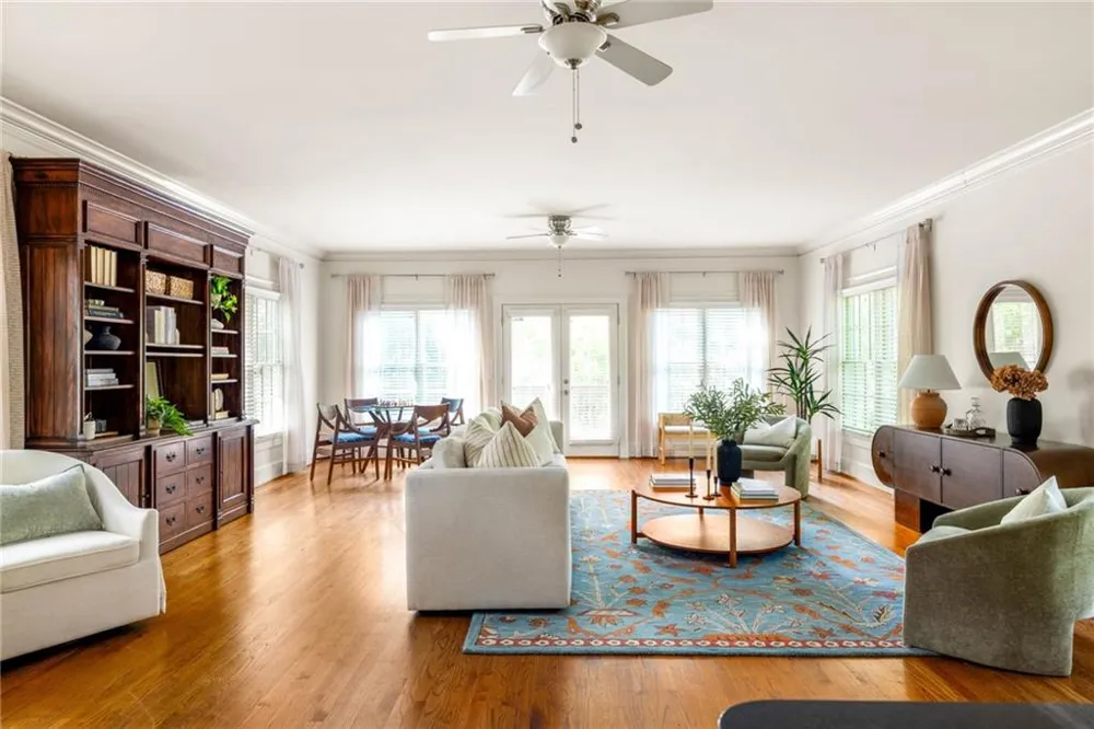 21 S Avondale Road Avondale Estates, GA 30002