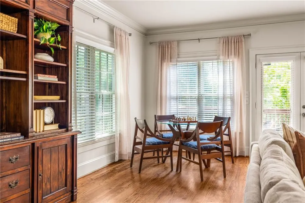 21 S Avondale Road Avondale Estates, GA 30002