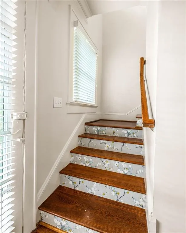 21 S Avondale Road Avondale Estates, GA 30002