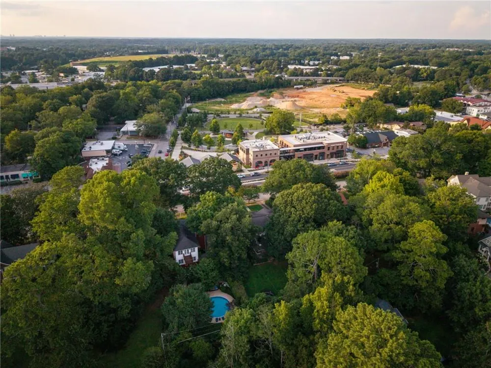 21 S Avondale Road Avondale Estates, GA 30002