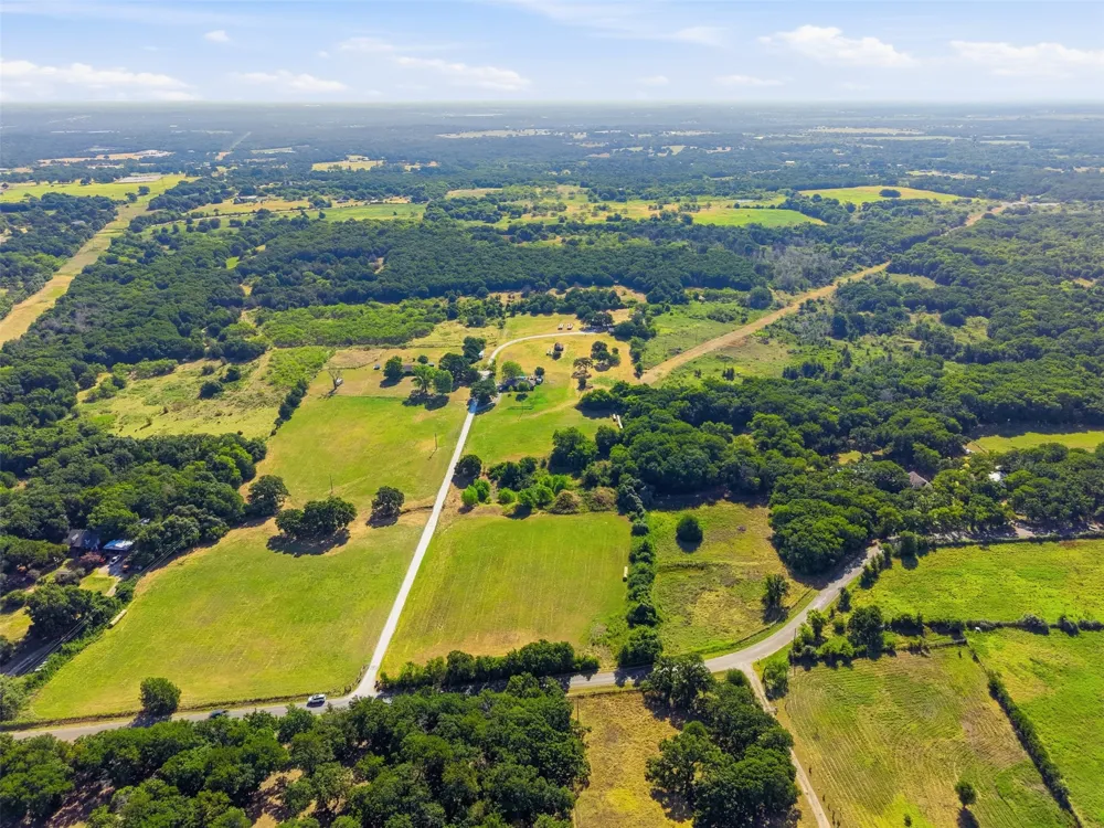 1149 County Road 426 Cleburne, TX 76031