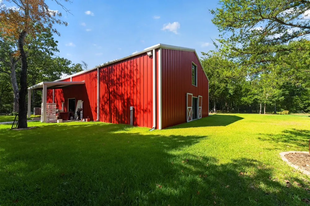 735 County Road 3211 Wills Point, TX 75169