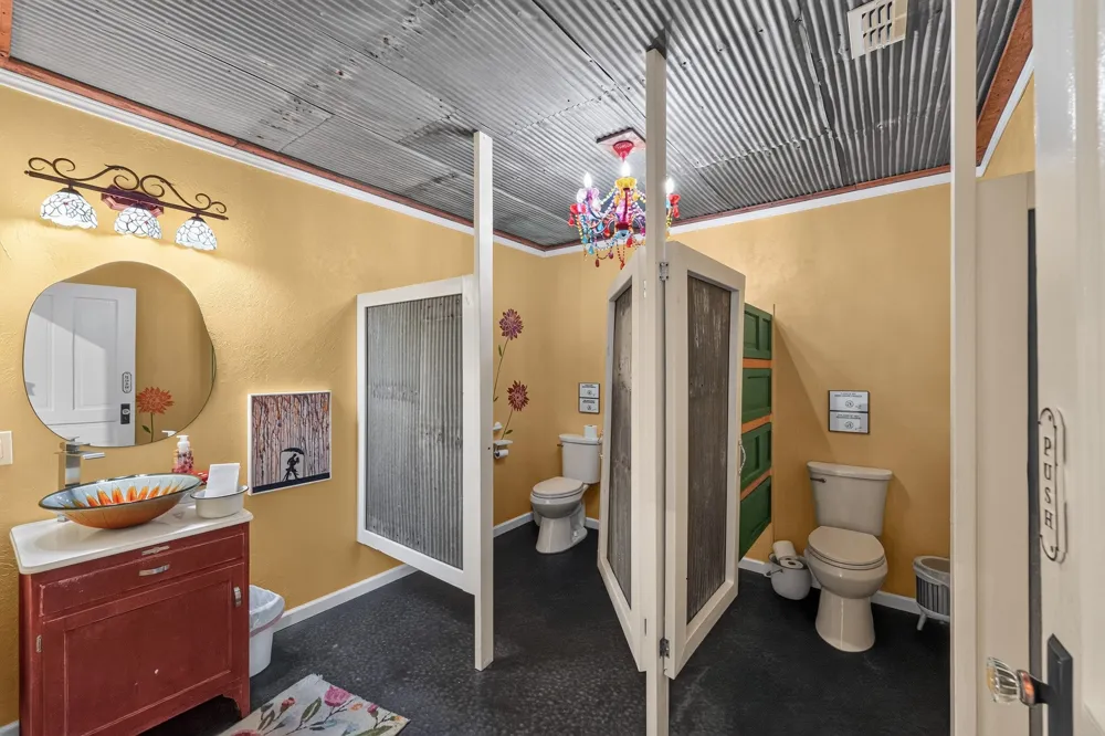735 County Road 3211 Wills Point, TX 75169