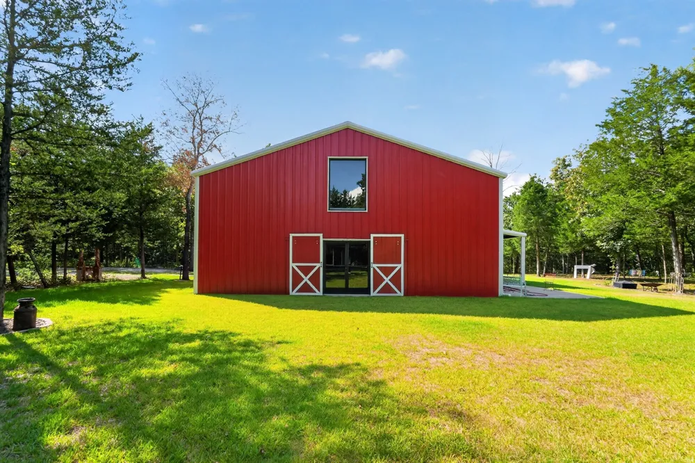 735 County Road 3211 Wills Point, TX 75169