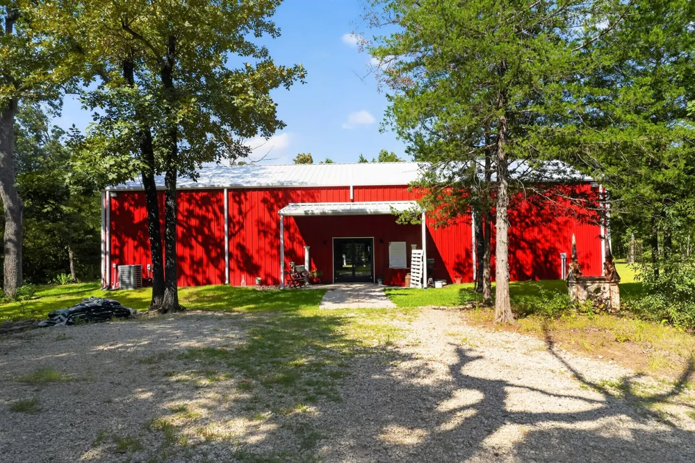 735 County Road 3211 Wills Point, TX 75169