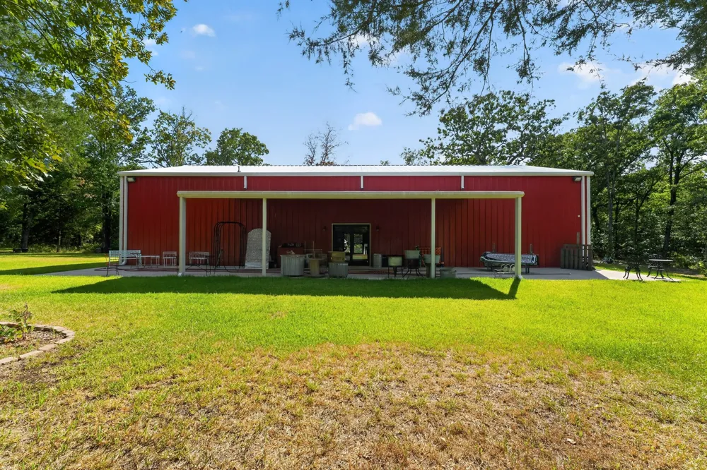 735 County Road 3211 Wills Point, TX 75169