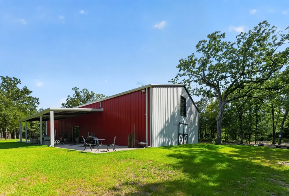 735 County Road 3211 Wills Point, TX 75169