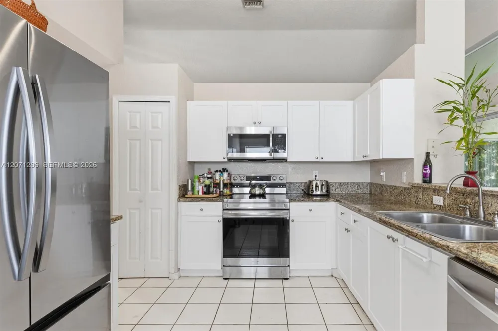 3211 NW 123 Ave Coral Springs, FL 33065