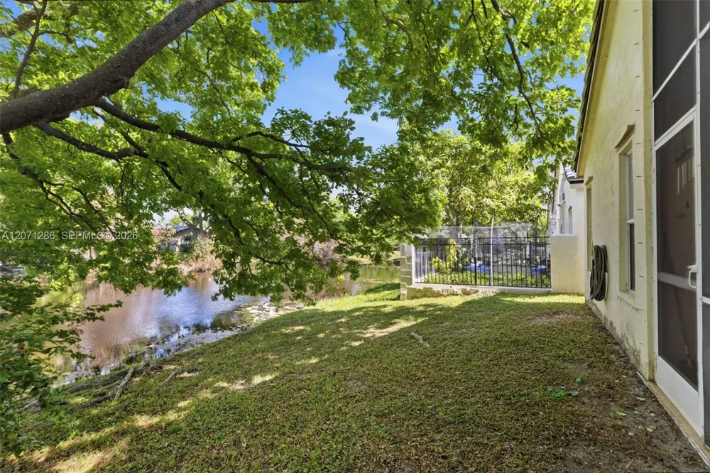 3211 NW 123 Ave Coral Springs, FL 33065