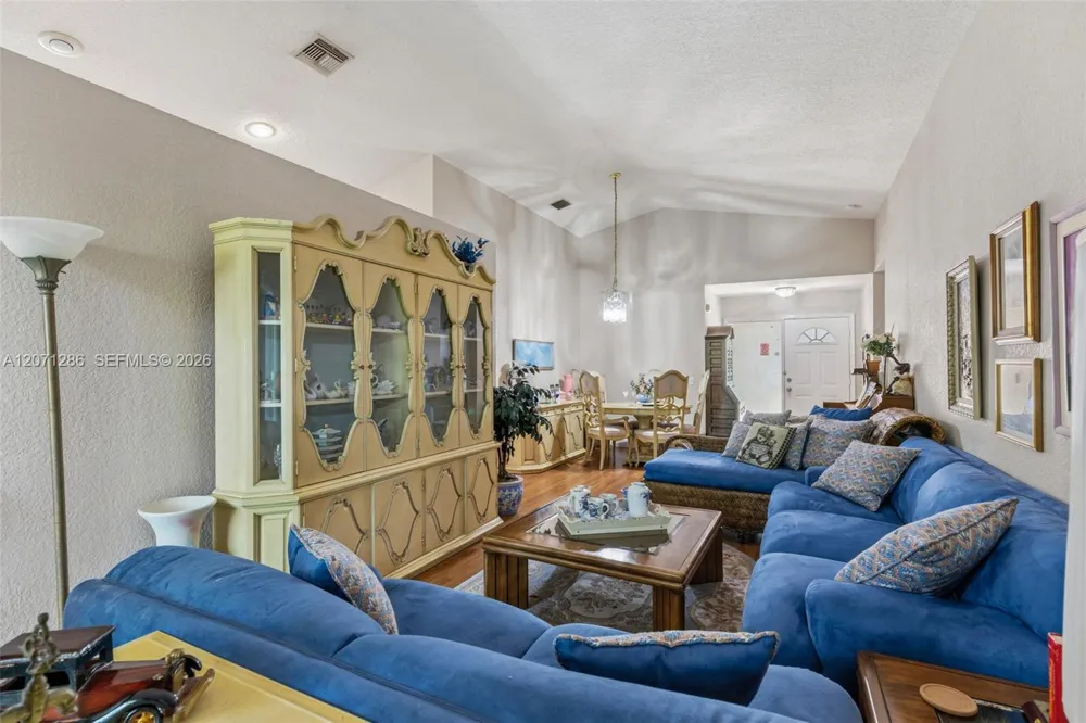 3211 NW 123 Ave Coral Springs, FL 33065