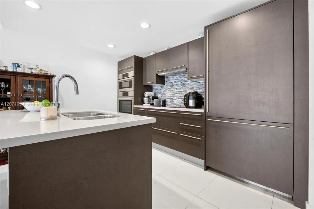 7875 NW 107th Ave #614 Doral, FL 33178