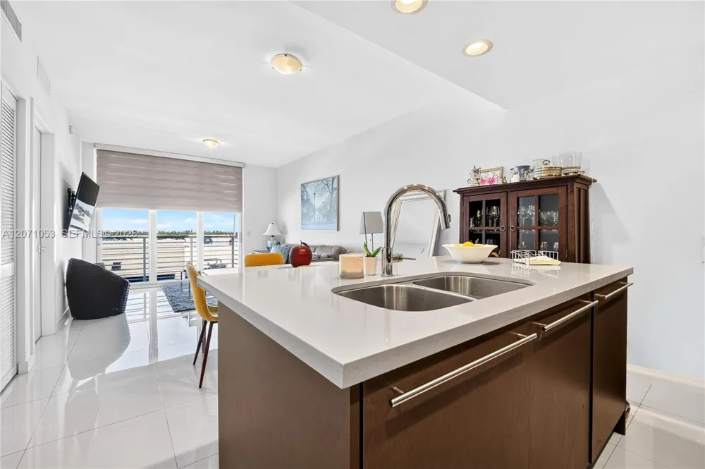 7875 NW 107th Ave #614 Doral, FL 33178