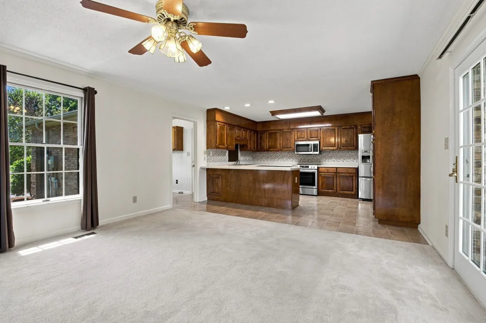 287 Shasteen Bend Dr Winchester, TN 37398