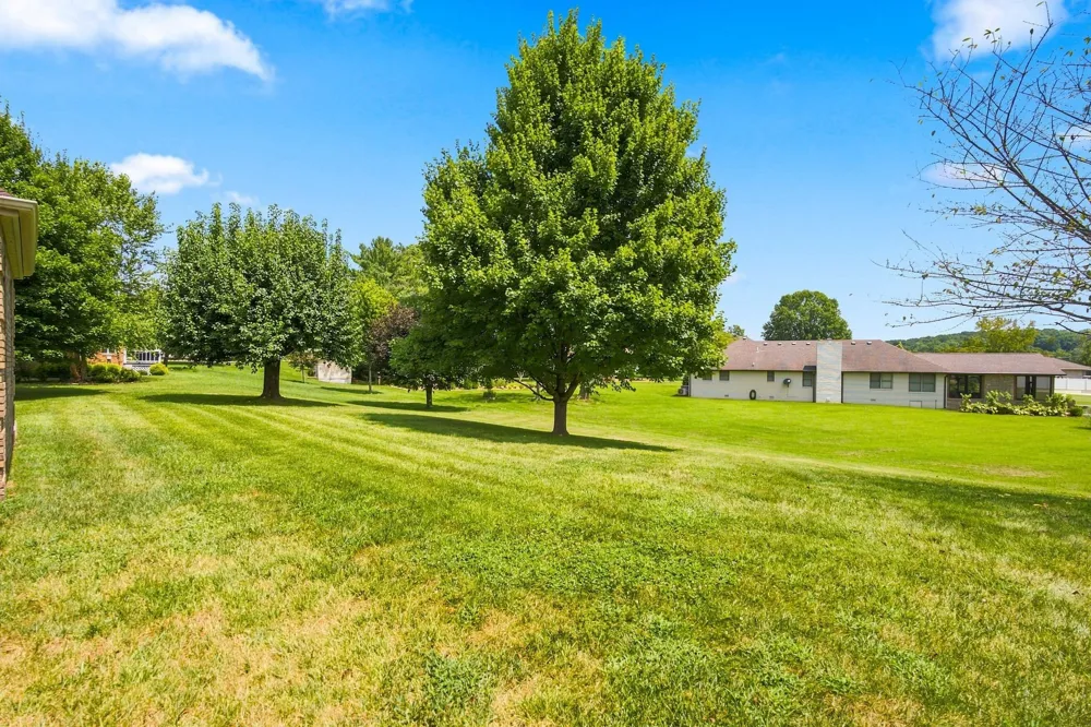 287 Shasteen Bend Dr Winchester, TN 37398