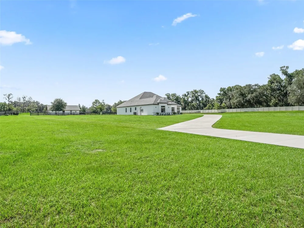 7041 NE 22ND COURT ROAD ocala, FL 34479
