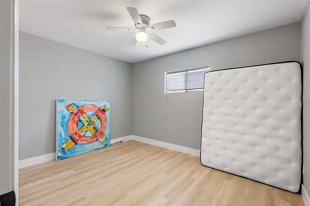 3926 HELENA STREET NE St Petersburg, FL 33703