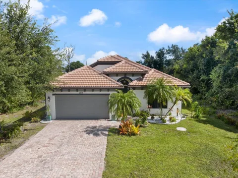 284 ALBATROSS ROAD