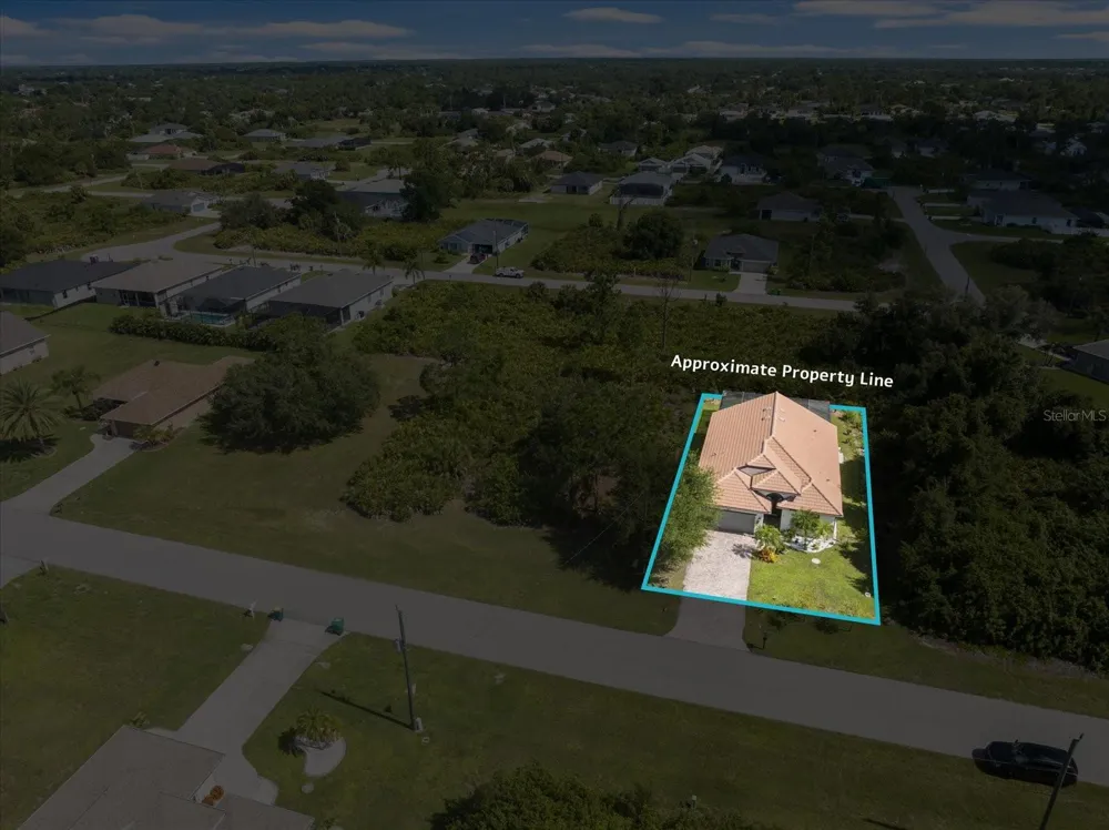 284 ALBATROSS ROAD Rotonda West, FL 33947