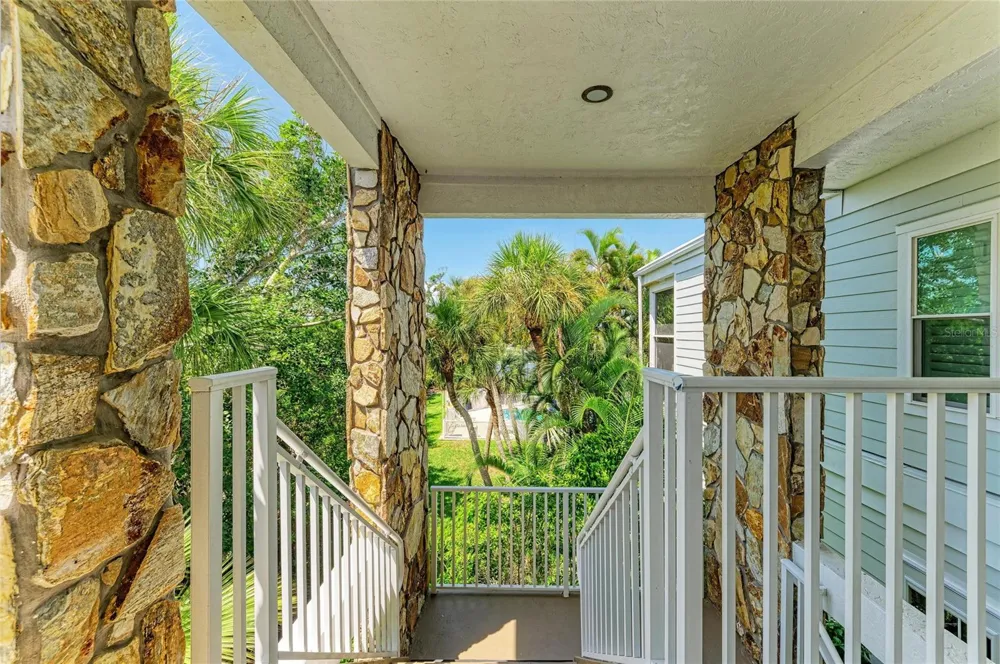 5320 GULF OF MEXICO DRIVE #204 Longboat Key, FL 34228