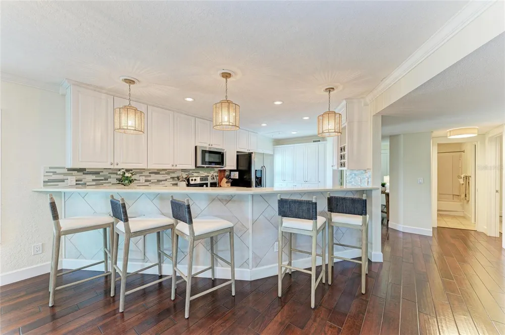 5320 GULF OF MEXICO DRIVE #204 Longboat Key, FL 34228