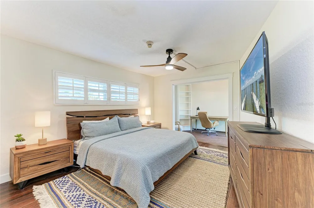 5320 GULF OF MEXICO DRIVE #204 Longboat Key, FL 34228