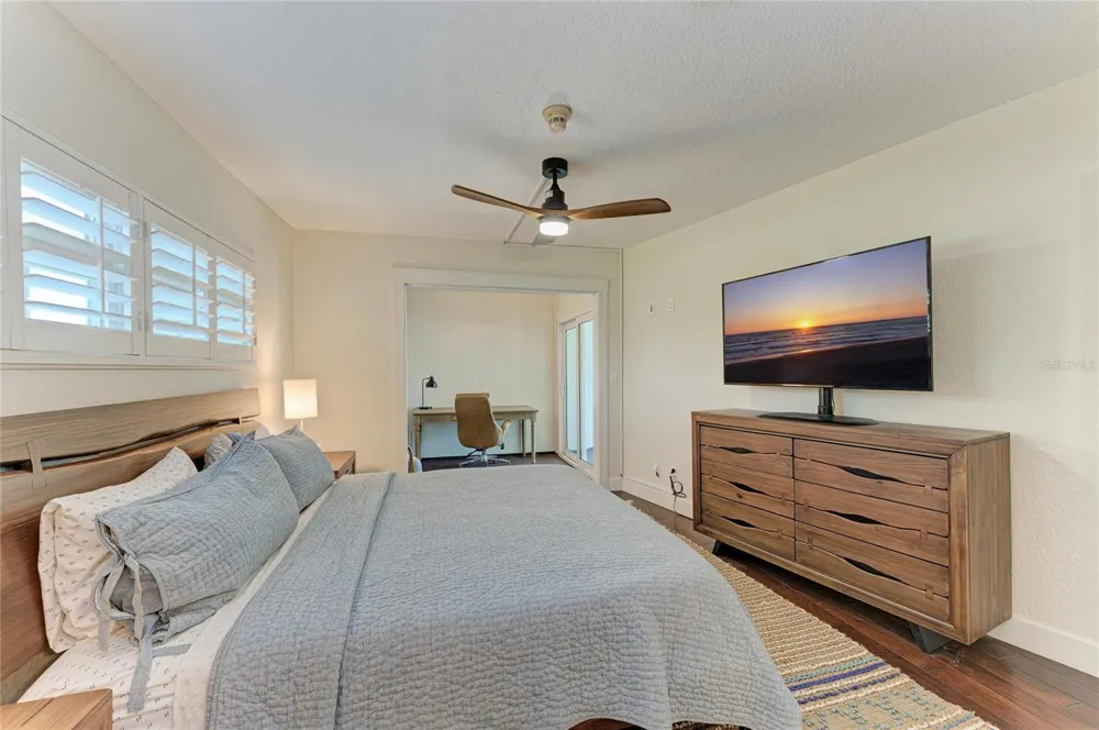 5320 GULF OF MEXICO DRIVE #204 Longboat Key, FL 34228