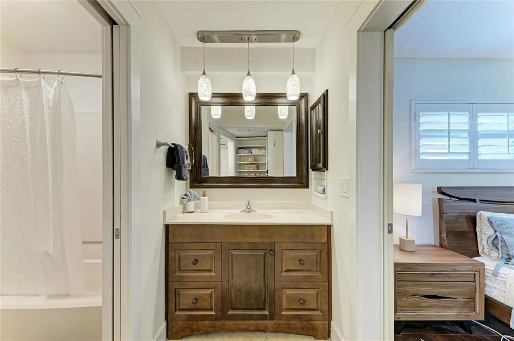 5320 GULF OF MEXICO DRIVE #204 Longboat Key, FL 34228
